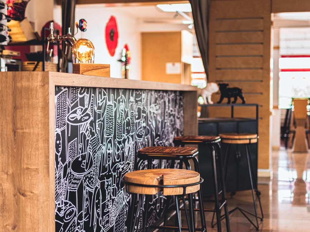 Отель Ibis Saint Brieuc Yffiniac Экстерьер фото