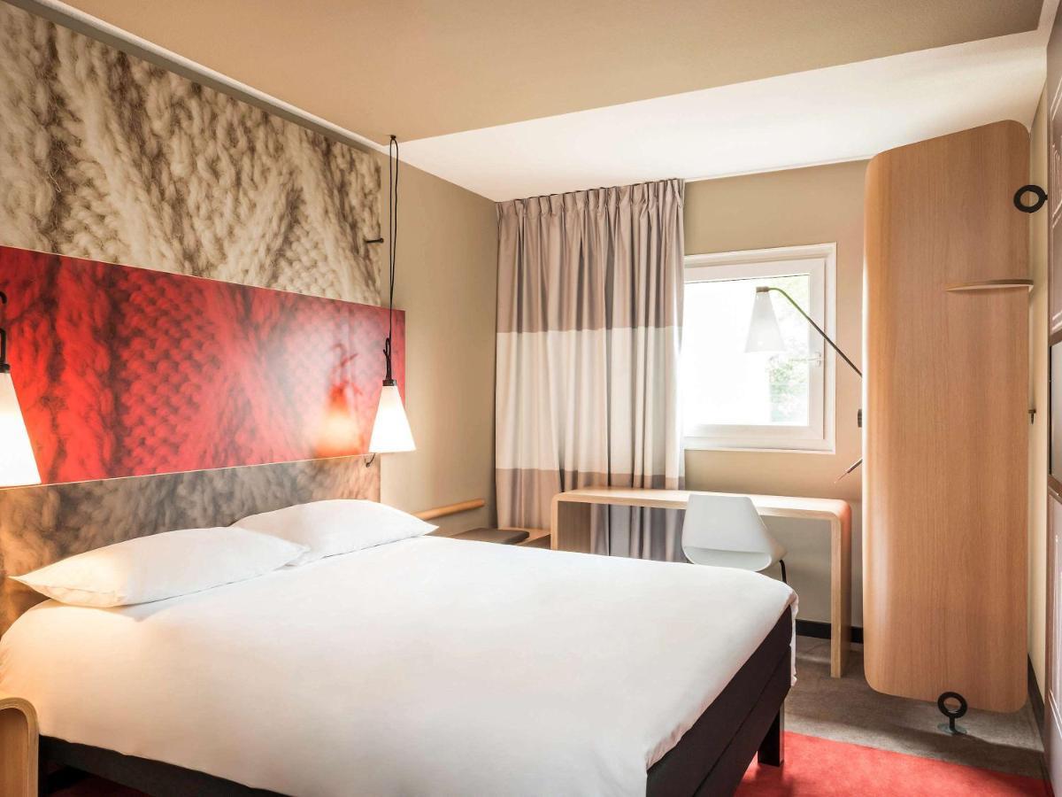Отель Ibis Saint Brieuc Yffiniac Экстерьер фото